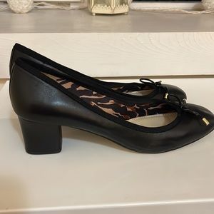 Anne Klein Black Heels Pump